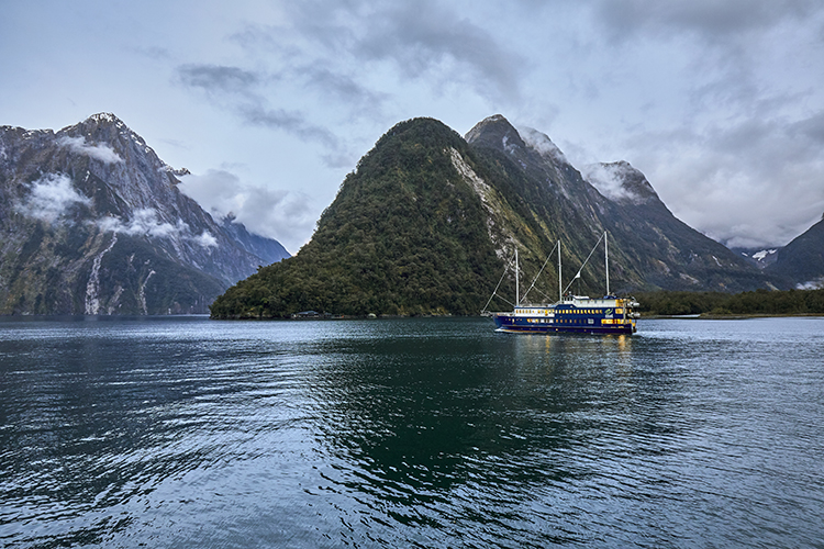 9233-Milford-Sound-Fiordland-Matt-Crawford